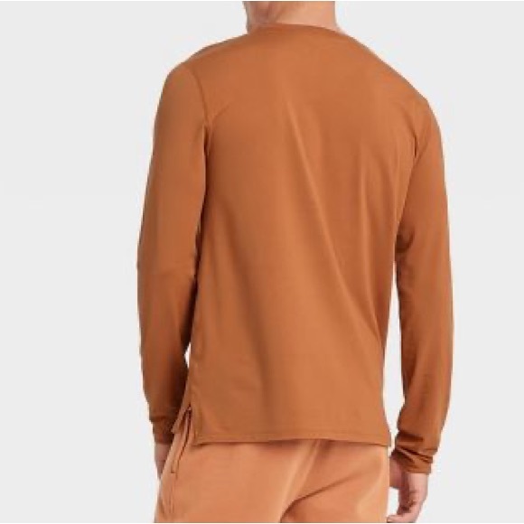 NEW PLUS SIZE All In Motion Shirt - Picture 2 of 4